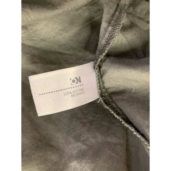 Old Navy Womens XS NWT Button Down Shirt Ruffled - Picture 9 of 9